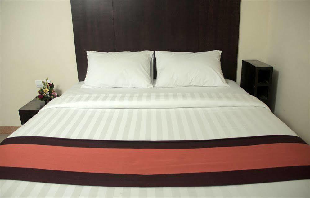 Jimbaran Lestari Hotel & Residence - Spa Екстер'єр фото